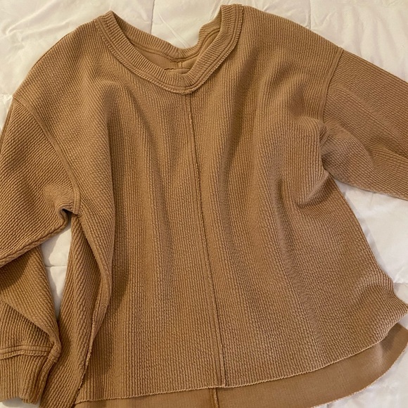 Aerie Tan V-Neck Women's Sweater - Picture 3 of 9